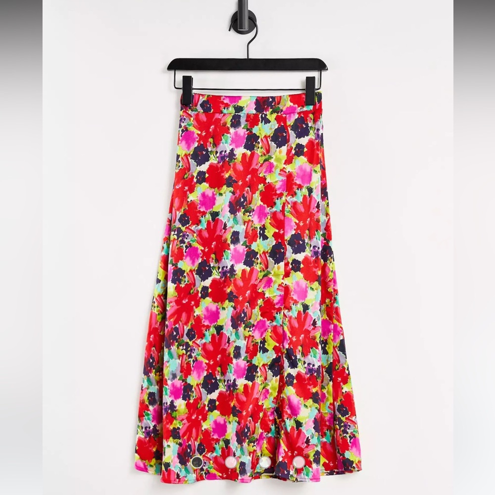 Liquorish midi skirt with slit in floral print